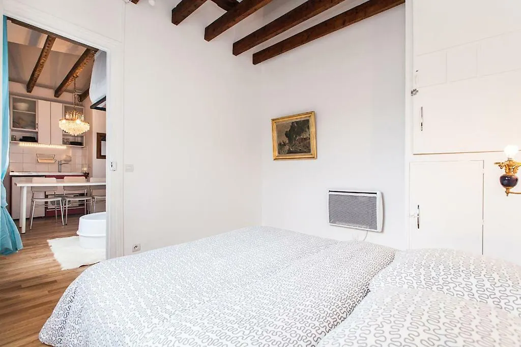 Apartment Charming 30m² Border Of Montmartre Paris