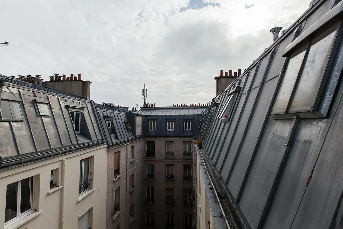 Charming 30m² Border Of Montmartre דירה פריז
