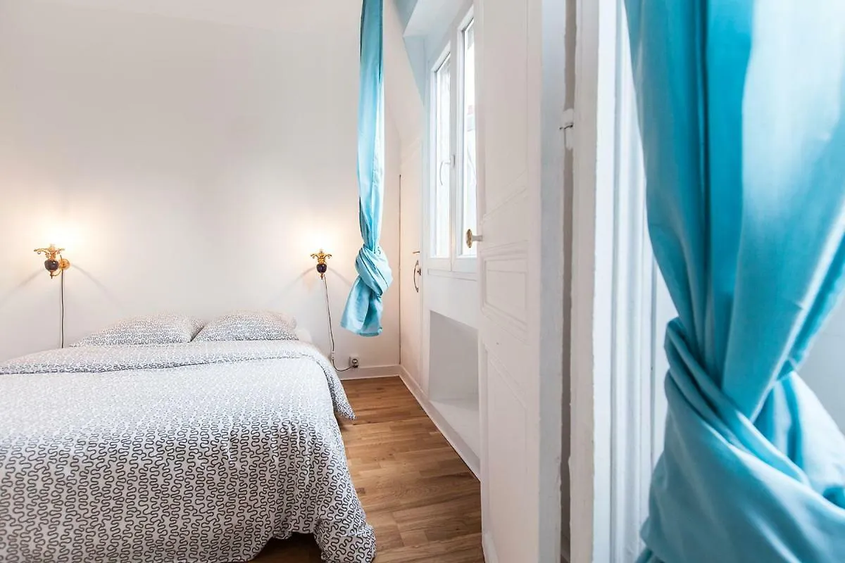 Charming 30m² Border Of Montmartre Appartamento