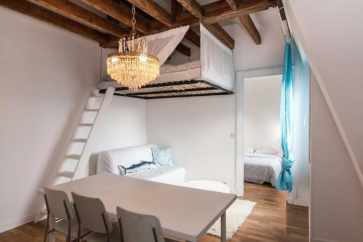 Charming 30m² Border Of Montmartre * פריז